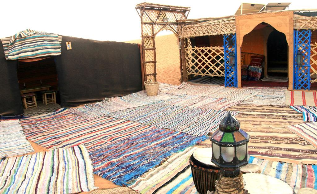 Bivouac Le Petit Prince Merzouga Luaran gambar