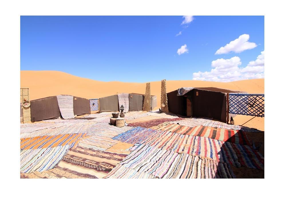 Bivouac Le Petit Prince Merzouga Luaran gambar