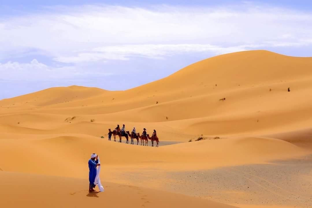 Bivouac Le Petit Prince Merzouga Luaran gambar